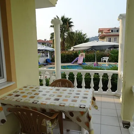 Mavikosk Hotel apartamentowy 4*