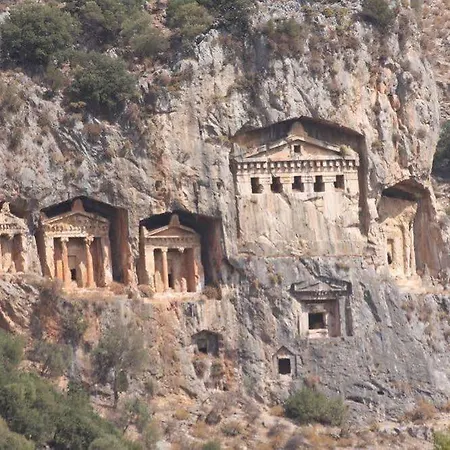 Mavikosk Hotel apartamentowy 4*